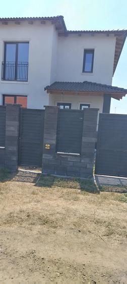 Casă cu 4 camere cu Teren 312 Mp în Central