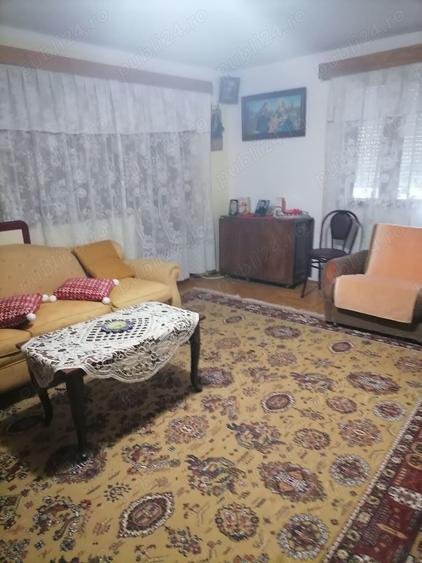 Casă cu 3 camere în Central