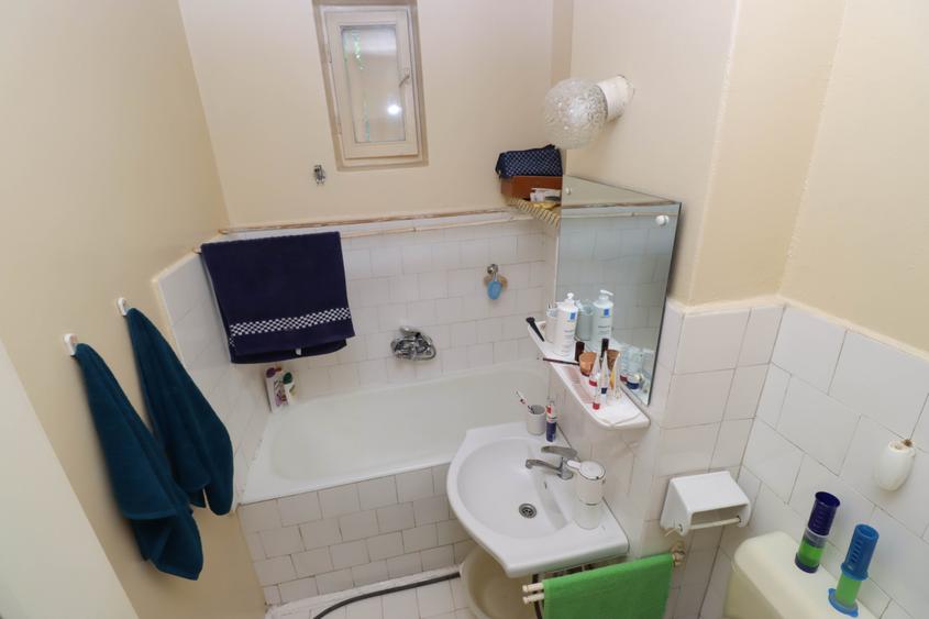 Apartament cu 2 camere semidecomandat în Astra