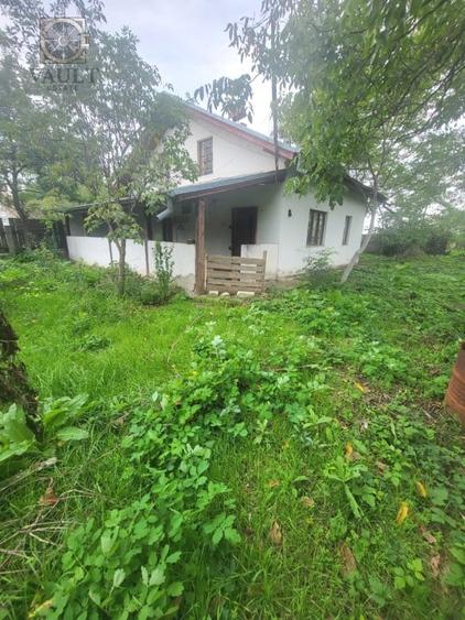 Teren Construcții intravilan de 3700 mp, în Butimanu