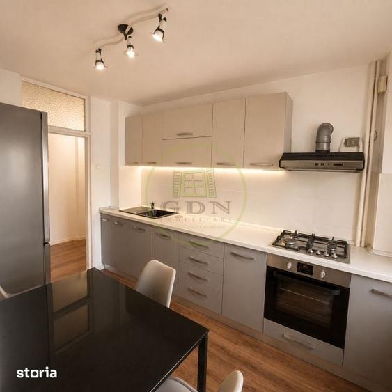 Apartament cu 3 camere decomandat în Centrul Civic