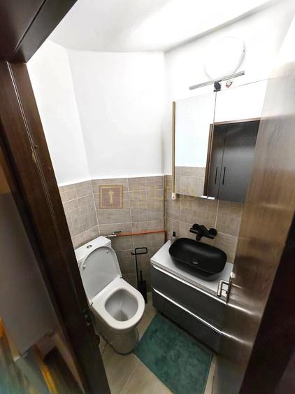 Apartament cu 3 camere decomandat în Lunei