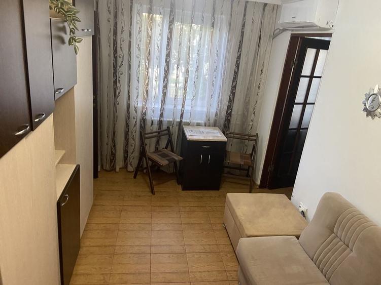 Inchiriez apartament 2 CAMERE,CONSTANTA, zona Scoala gimnaziala nr. 8, incepand cu luna octombrie - 4