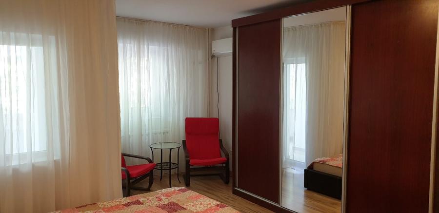 Garsonieră decomandată în Herăstrău