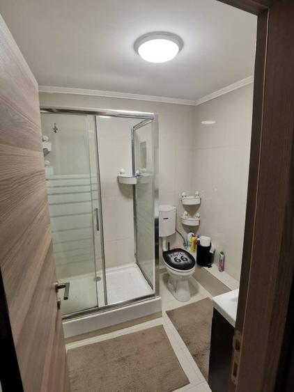 Apartament cu 2 camere semidecomandat în 13 Septembrie