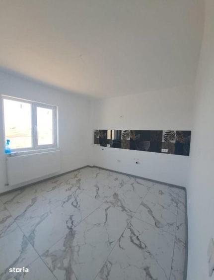 Casă cu 4 camere în Vârteju