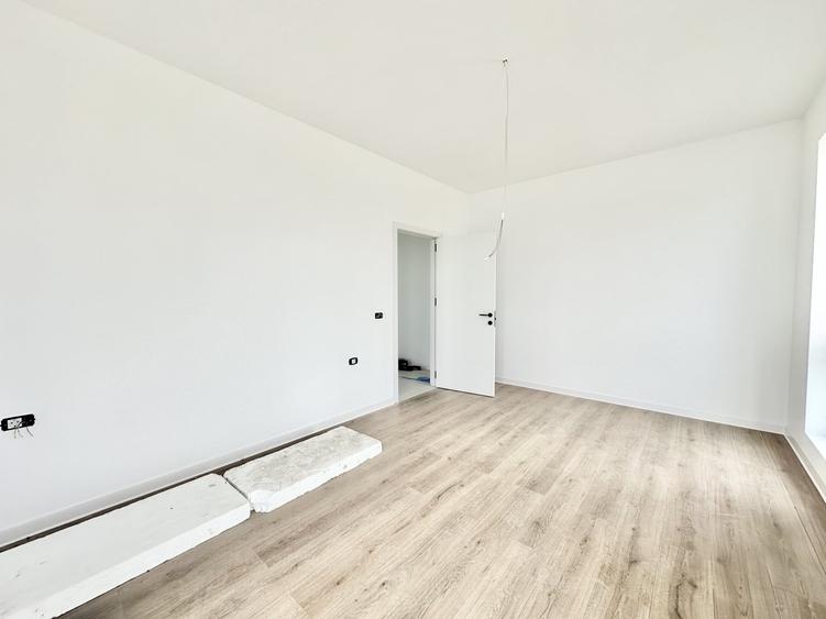 Apartament cu 2 camere decomandat în Moșnița Nouă