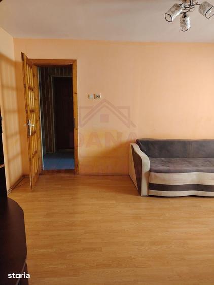 Apartament cu 2 camere decomandat, mobilat în Central