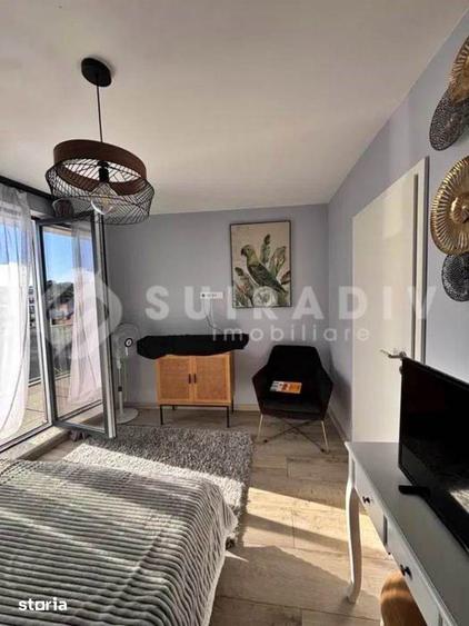 Apartament cu 3 camere semidecomandat în Central