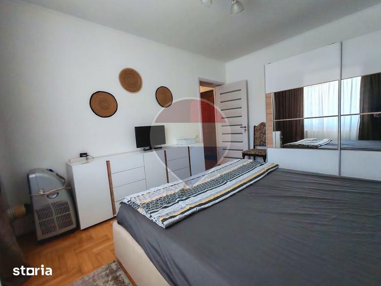 Apartament cu 3 camere în Tomis I