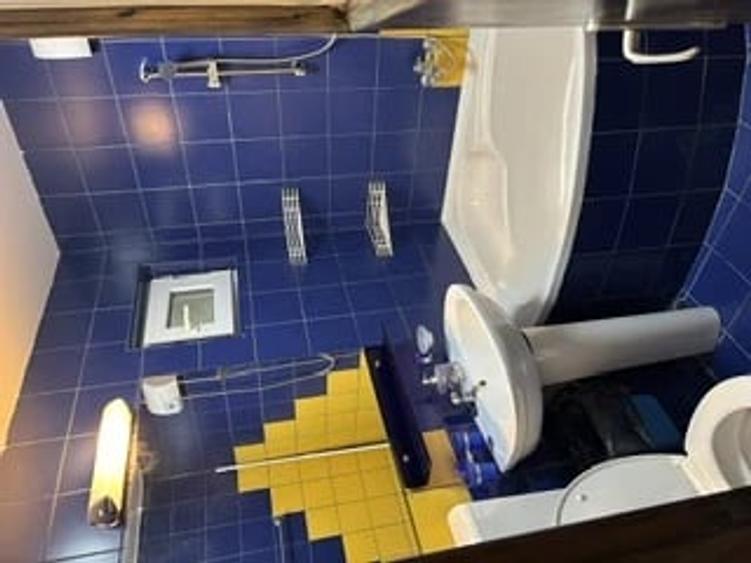 Apartament cu 3 camere semidecomandat în Ștefan cel Mare