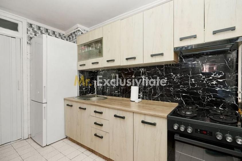 Apartament cu 3 camere decomandat în Găvana