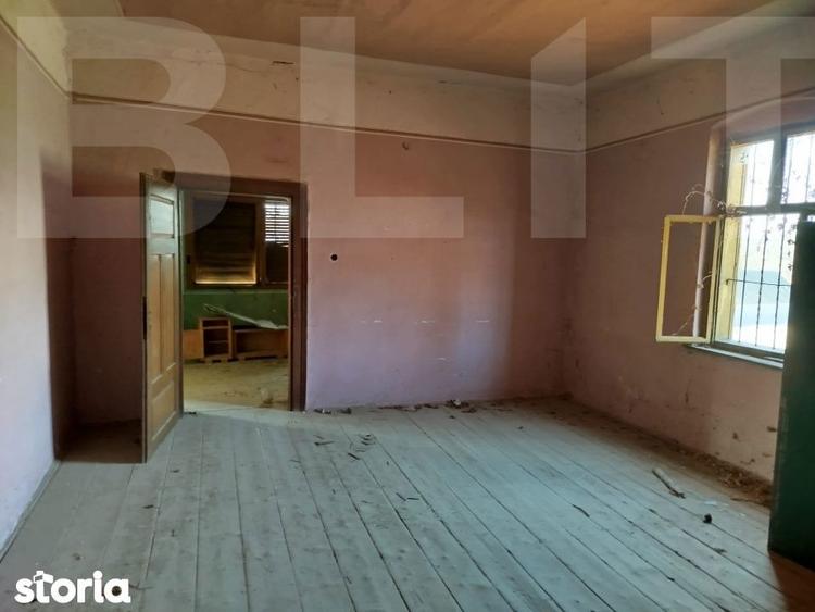 Casa de vanzare, necesita revonare, 200 mp+10.000 mp teren - Zgribesti - 3