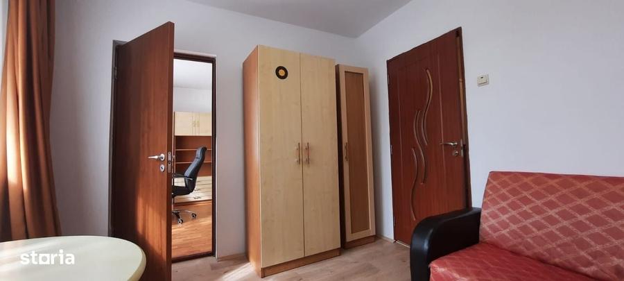 Apartament cu 2 camere semidecomandat în Cornișa