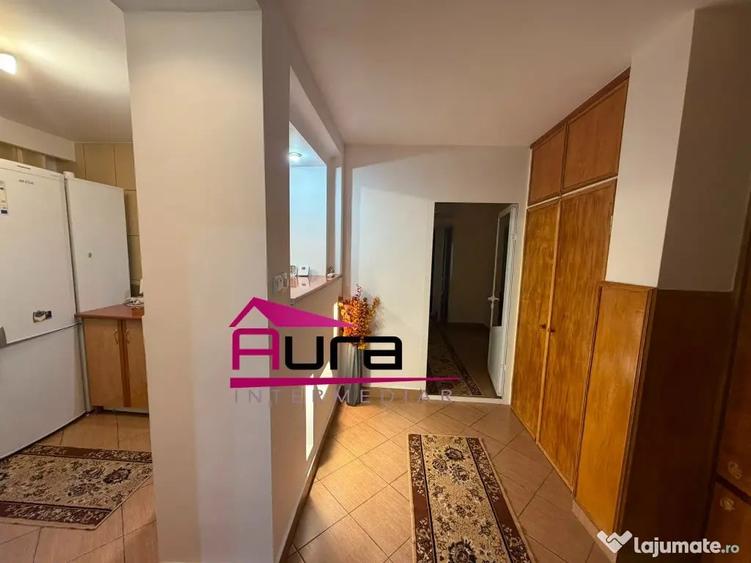 Apartament cu 3 camere decomandat în E3