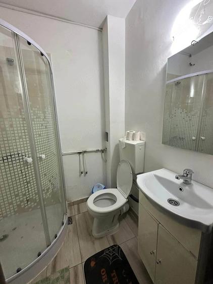 Apartament cu 2 camere nedecomandat în Central