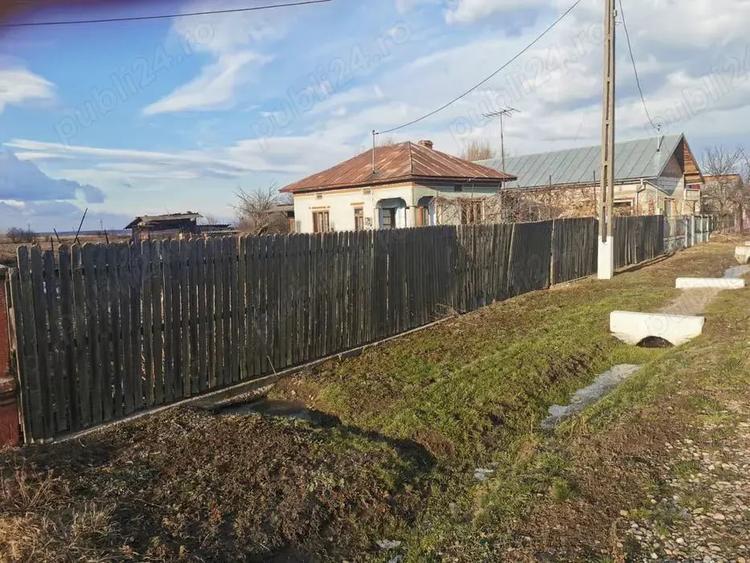 Teren de 1700 mp, în Mogoșani