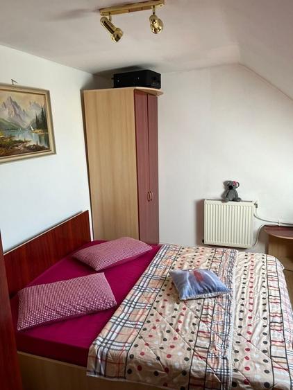 Apartament cu 3 camere semidecomandat în Exterior Vest