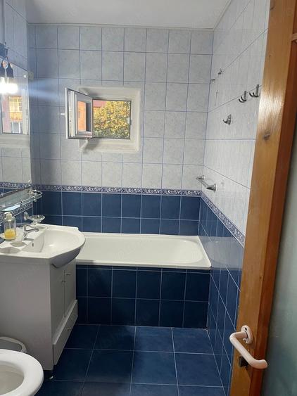 Apartament cu 2 camere semidecomandat în Dâmbovița