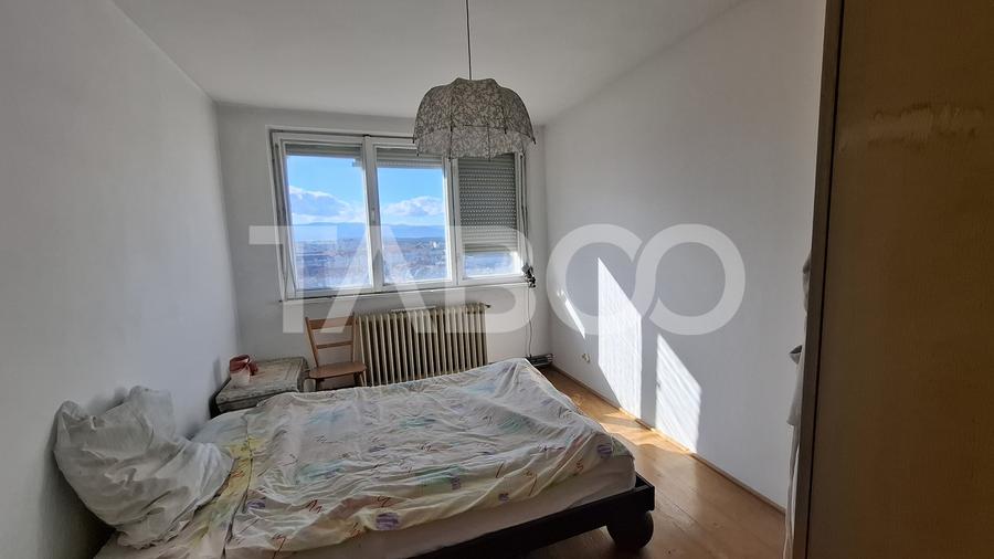 Apartament cu 3 camere decomandat, mobilat în Mihai Viteazul