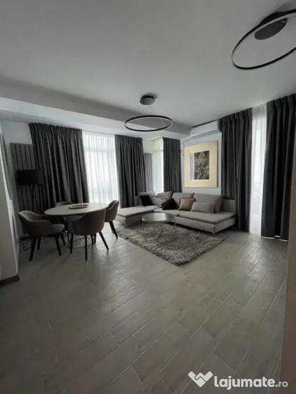 Apartament cu 3 camere decomandat în Nord