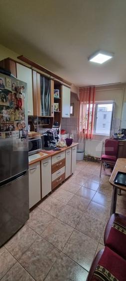 Apartament cu 2 camere decomandat, mobilat în Câmpia Turzii