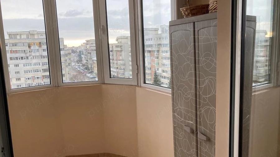 Apartament cu 2 camere decomandat în Frații Golești
