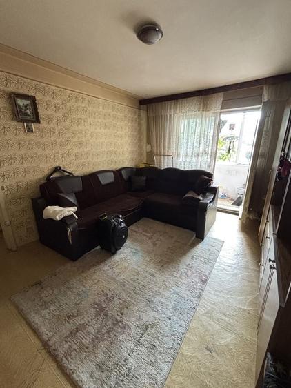 Apartament cu 2 camere semidecomandat în Astra