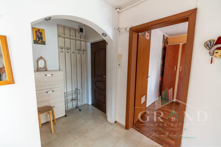 Apartament cu 3 camere semidecomandat, mobilat în Mănăștur