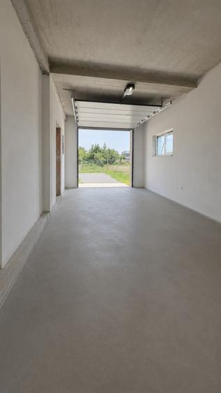 Casă individuală cu 5 camere cu Garaj în Berceni