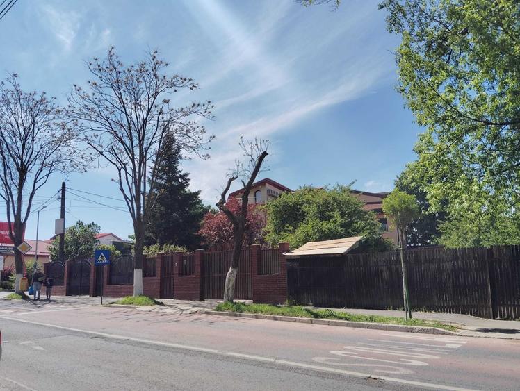 De vanzare casa batraneasca + teren 300 mp Soseaua Salaj - 3