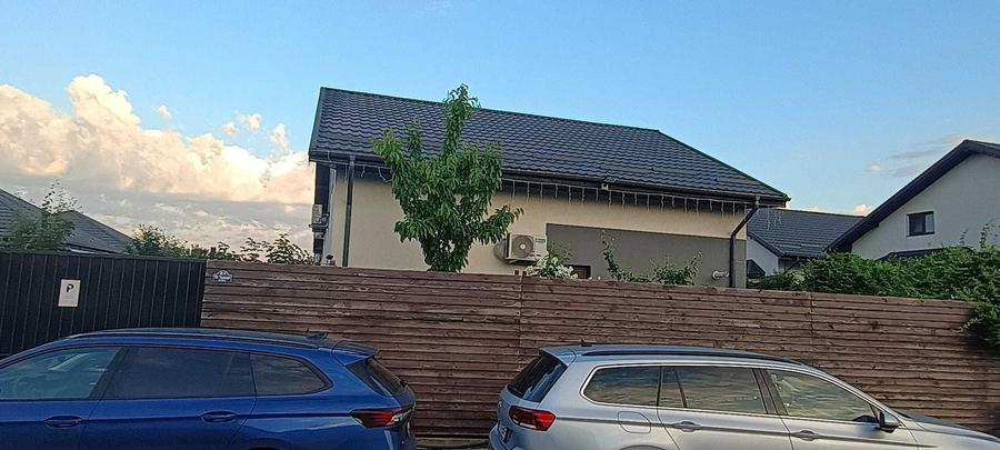 Casă cu 4 camere în Central