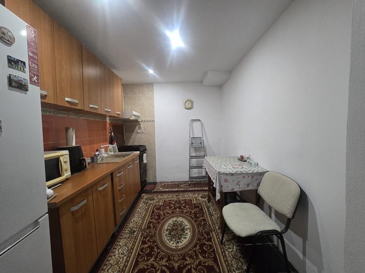 Casă individuală cu 2 camere cu Teren 243 Mp în Chercea