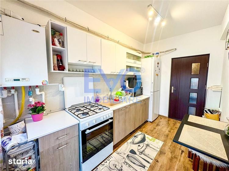 Apartament cu 2 camere decomandat în Galata