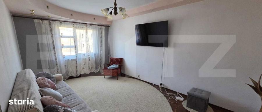 Apartament cu 3 camere decomandat în Păcurari