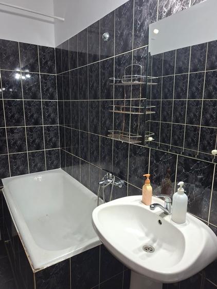Apartament cu 2 camere decomandat în Tudor