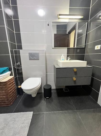 Apartament cu 2 camere decomandat, mobilat în Tomis Plus