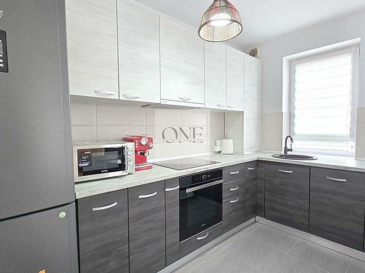 Apartament cu 2 camere decomandat în Tractorul