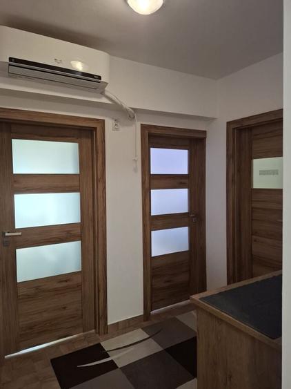 Apartament cu 3 camere decomandat în Ultracentral