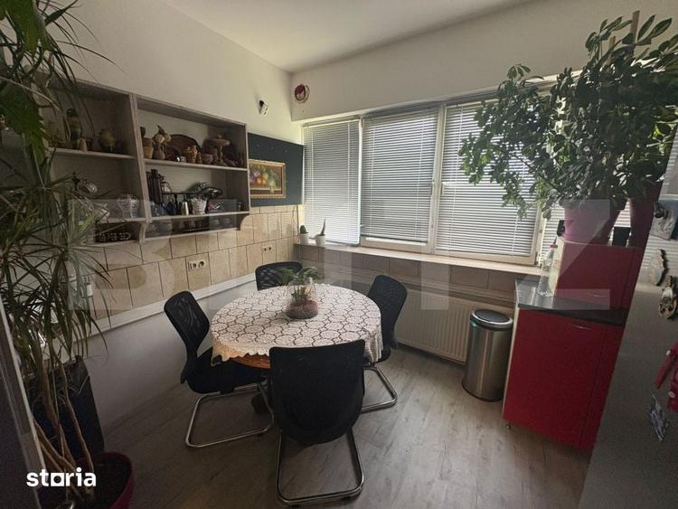 Apartament cu 4 camere în Zăvoi