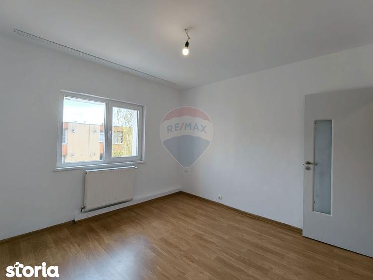 Apartament cu 3 camere, mobilat în Astra