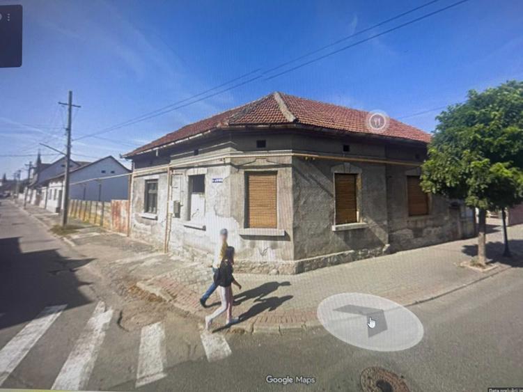 Casă cu 4 camere în Central