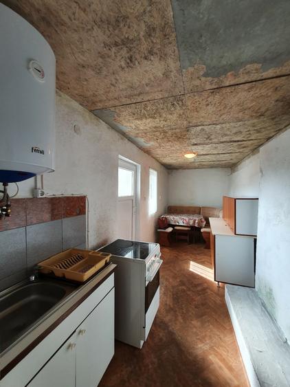 Casă cu 4 camere cu Teren 280 Mp în Periferie