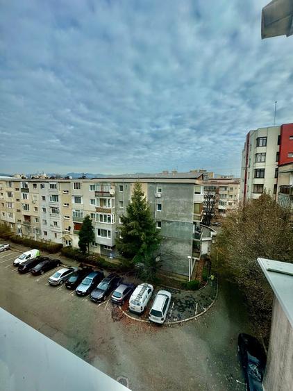 Apartament 2 camere,zona 1Decembrie - 5