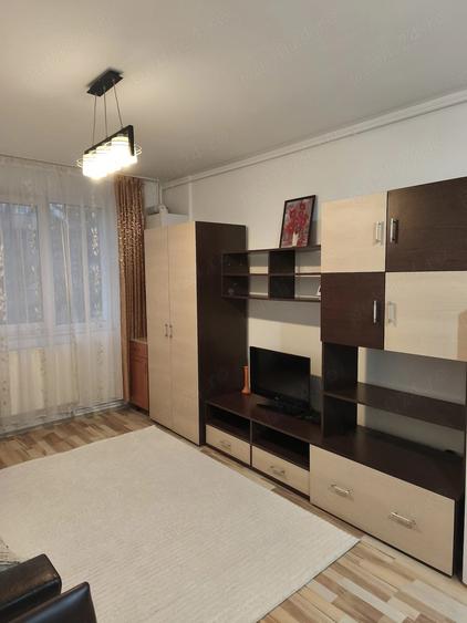 Apartament cu 2 camere decomandat în Gemenii