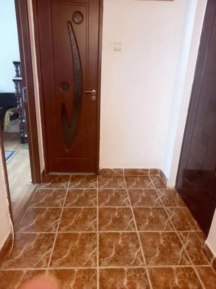 Apartament cu 2 camere decomandat în Șimian