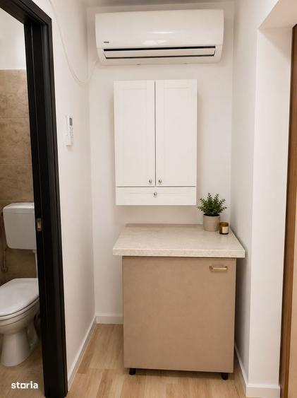 Apartament cu 2 camere semidecomandat în Victoriei