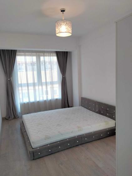 Apartament cu 3 camere decomandat în Lotus