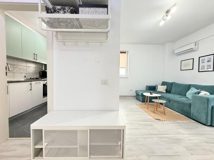 Apartament cu 2 camere decomandat, mobilat în Girocului