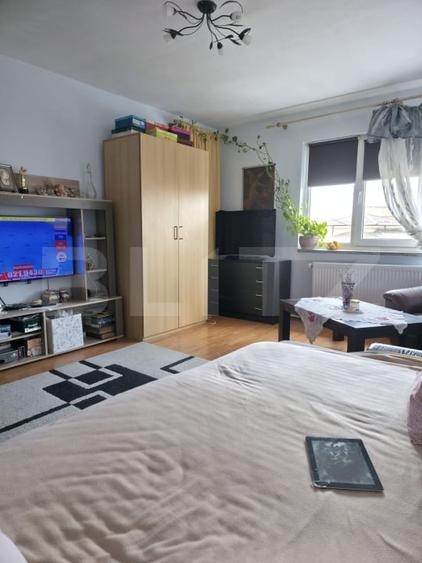 Apartament 3 camere, decomandat 64.20 mp, zona 1 Mai - Insula - 1